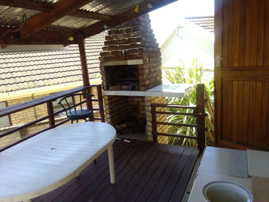 2 Bedroom Property for Sale in Beacon Bay Eastern Cape